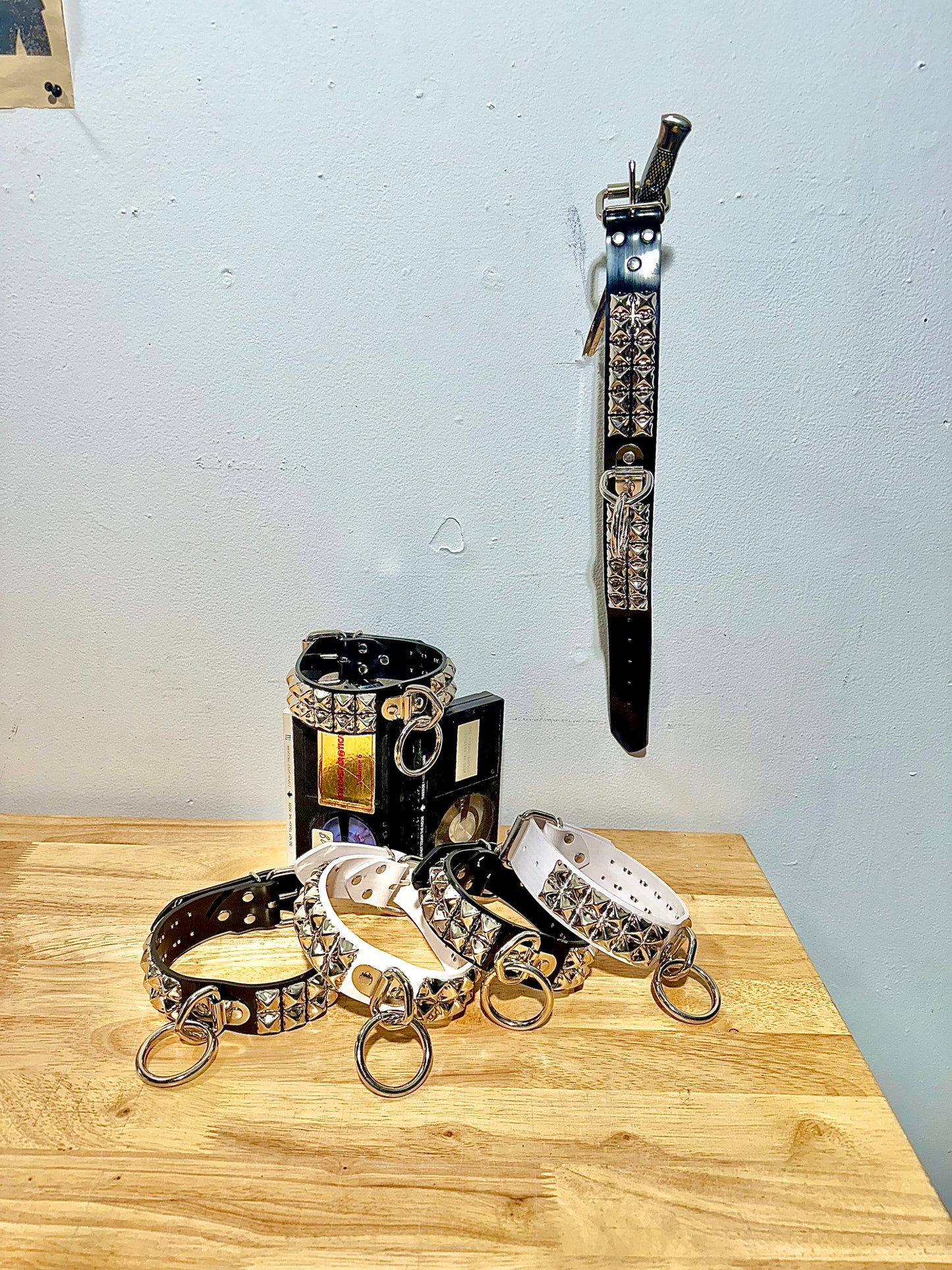 Chunky Vegan studded ring collar