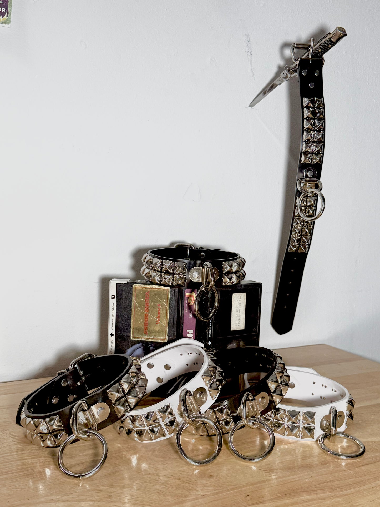 Chunky Vegan studded ring collar